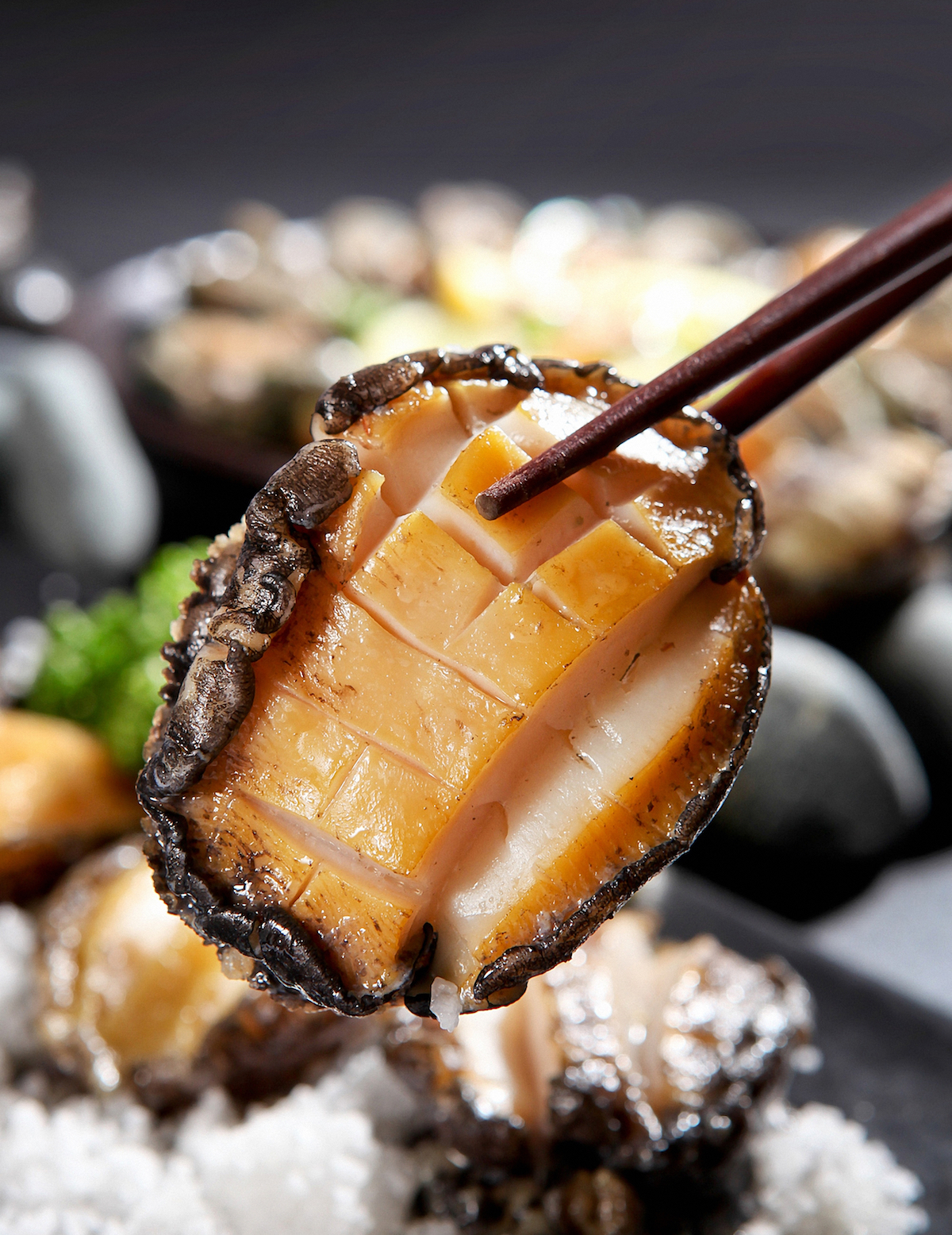 Ormeaux cuits ©Tmon shutterstock