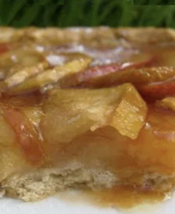 Tarte aux pommes coings et caramel