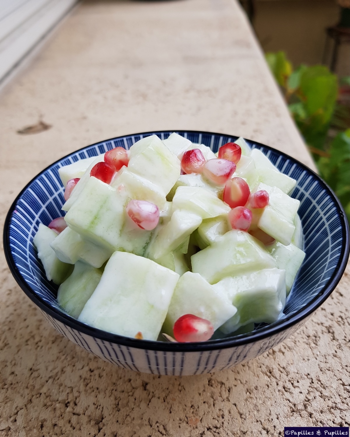 Salade de concombre au yaourt grenade