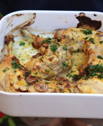 Cuisses de poulet à la moutarde et au thym