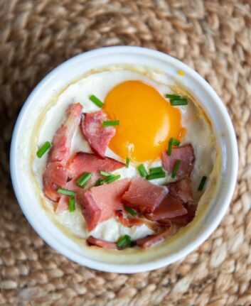 Oeuf cocotte au crottin de Chavignol