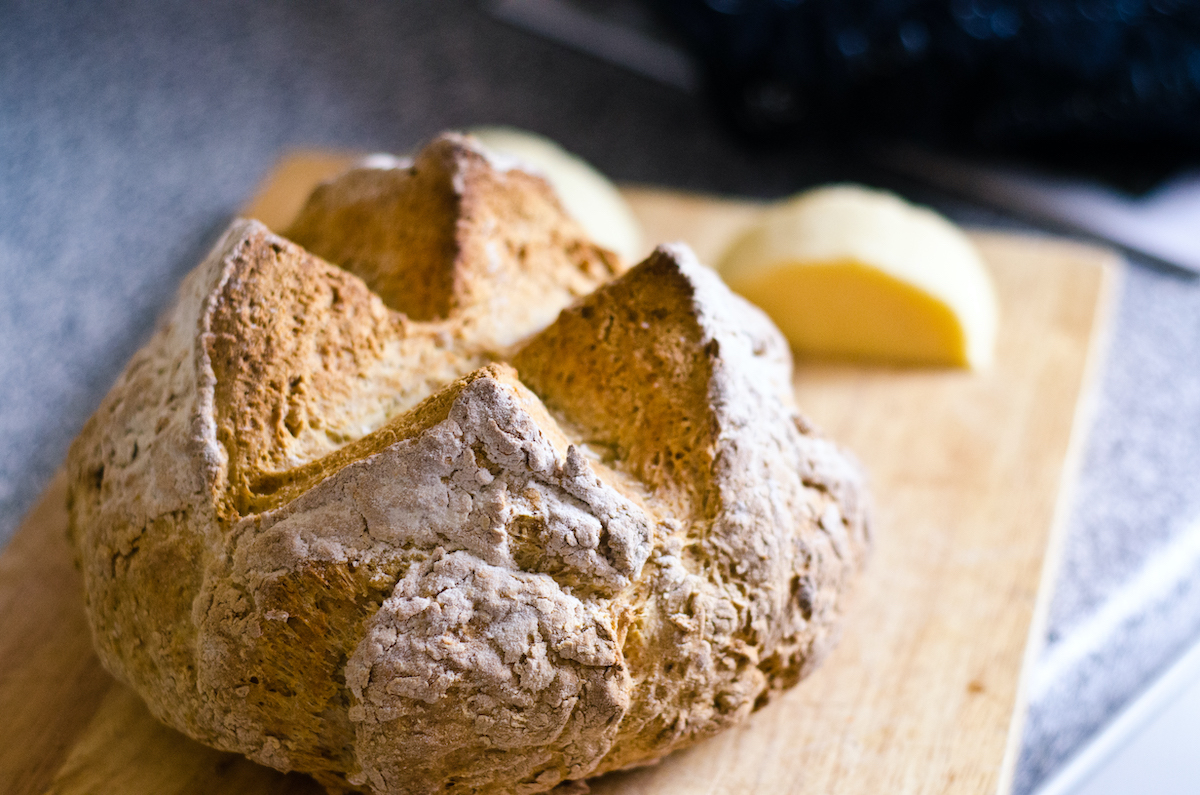 Как испечь хлеб без дрожжей