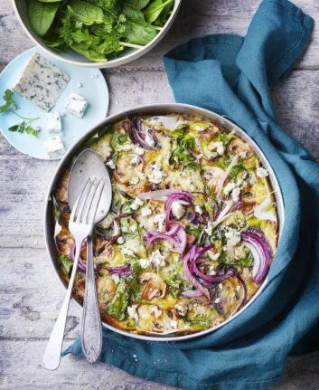 Frittata aux champignons, épinards et fourme d'Ambert