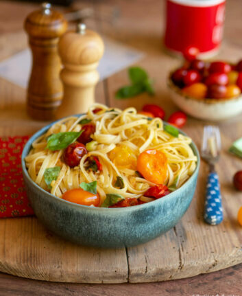 Linguine tomates ail basilic