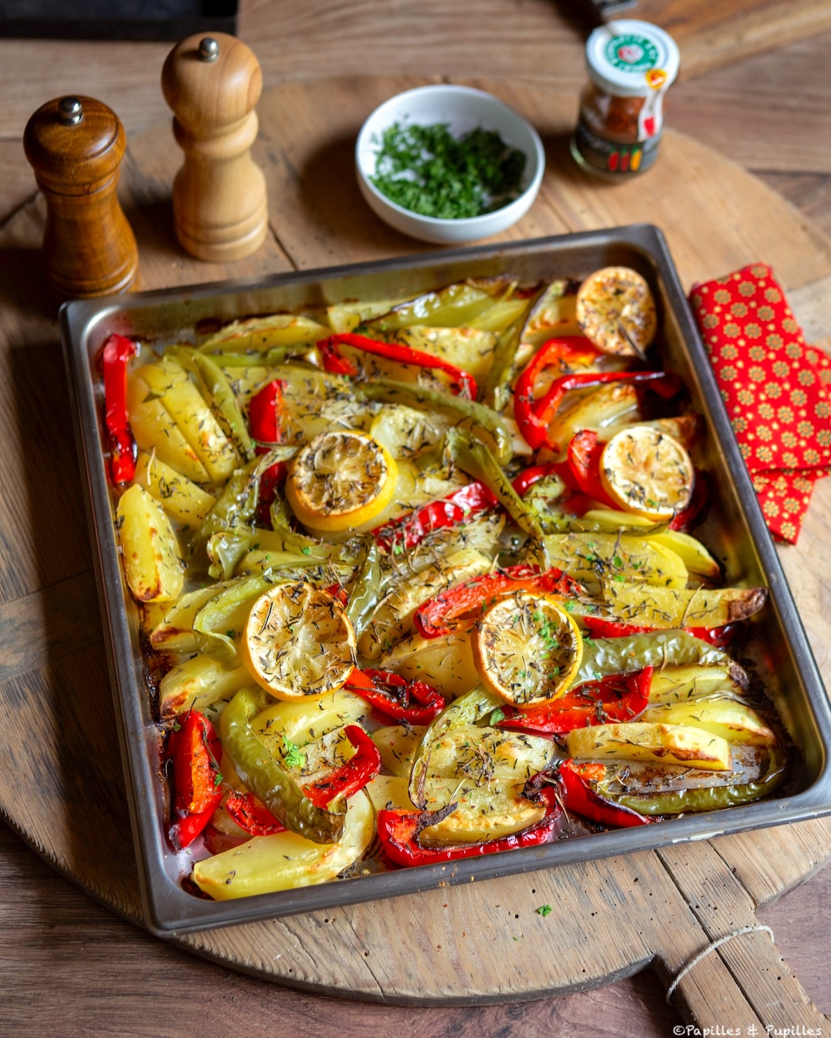 Pommes de terre au citron, aux herbes et aux poivrons