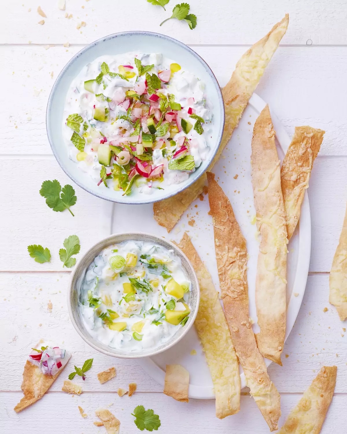 Raïta et crackers maison