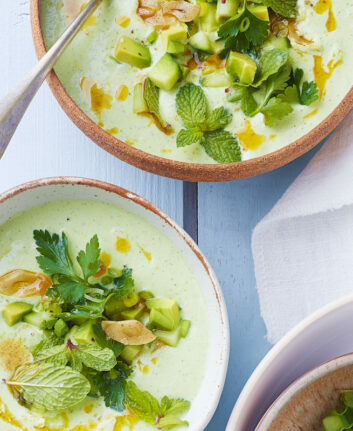 Soupe glacée concombre avocat