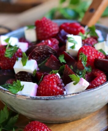 Salade de betterave framboise fromage