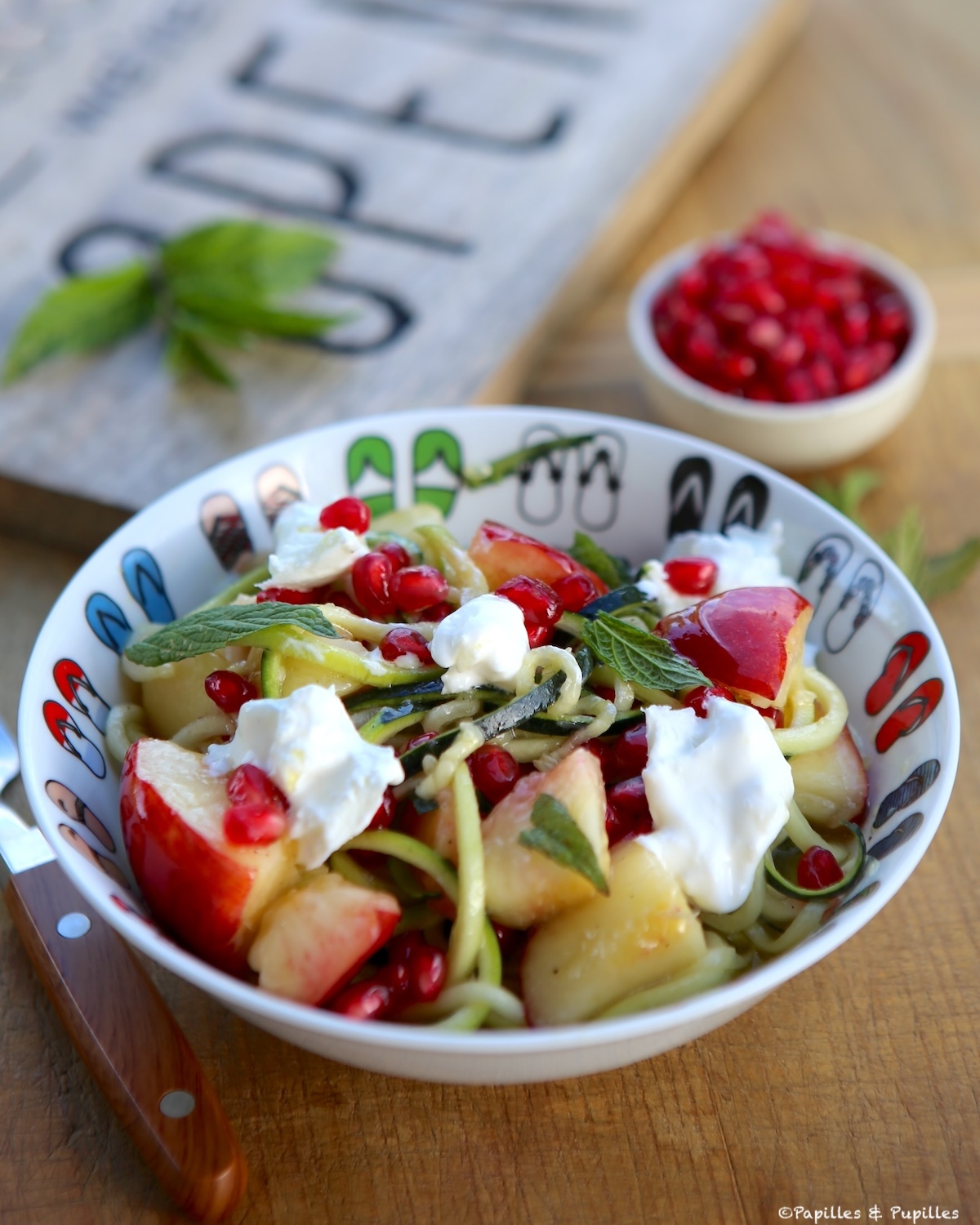 Soaghetti de courgettes, nectarine, burrata