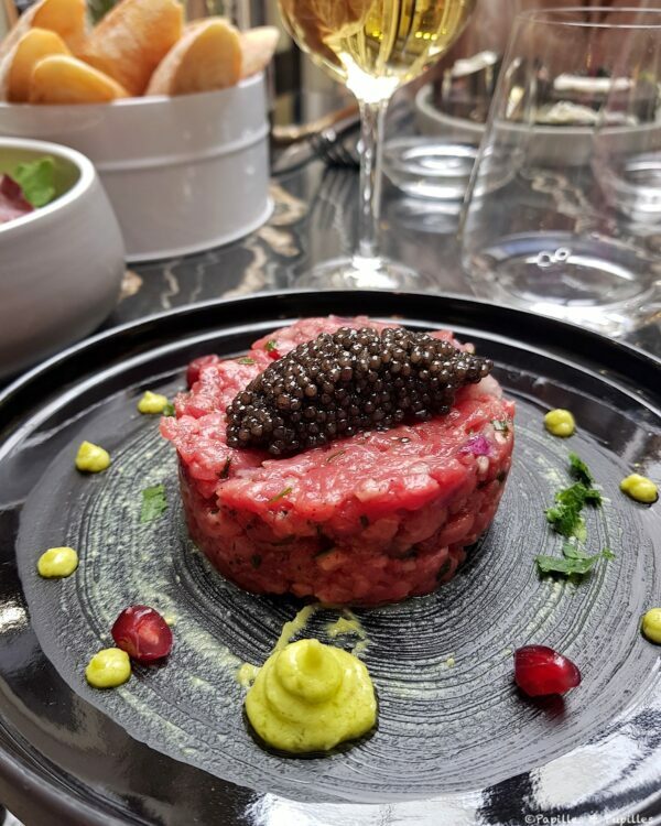 Tartare de boeuf au caviar