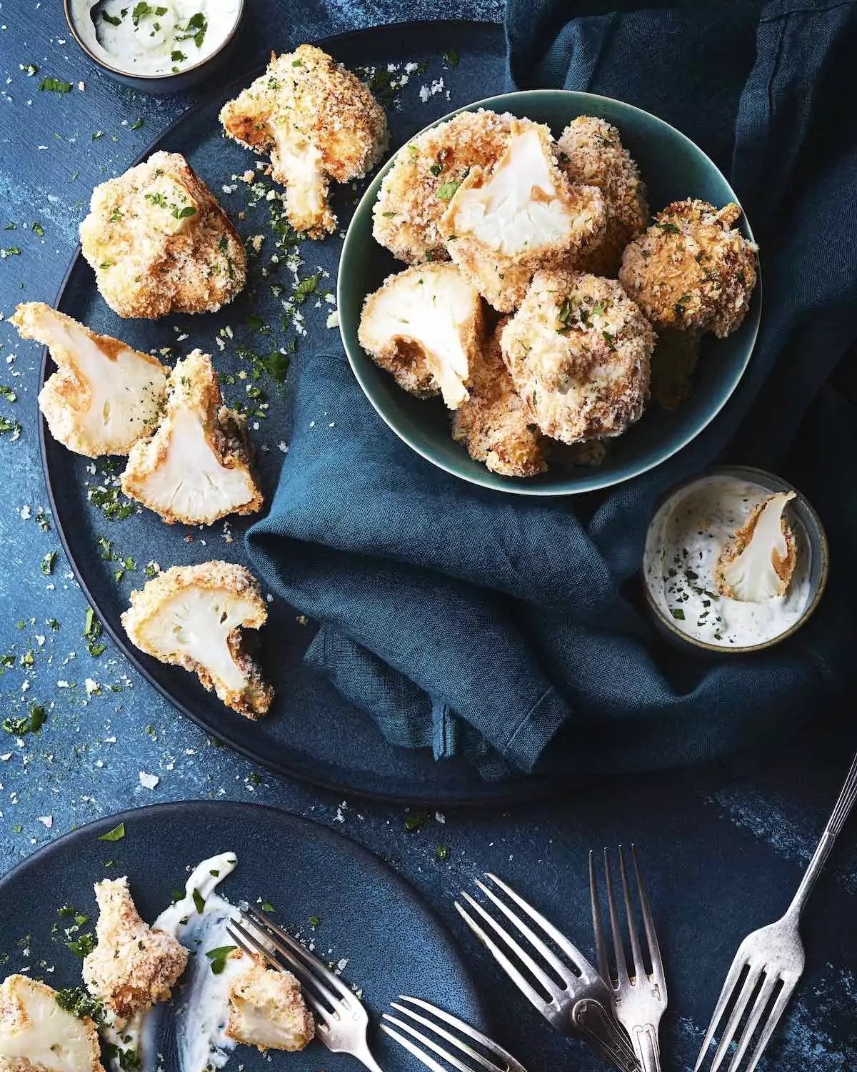 Bouchées de chou-fleur croustillantes en croûte de Parmesan