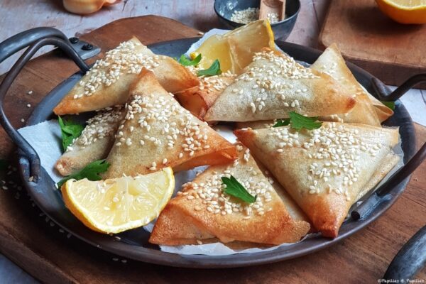 Bricks aux sardines aux algues, citron confit et sésame