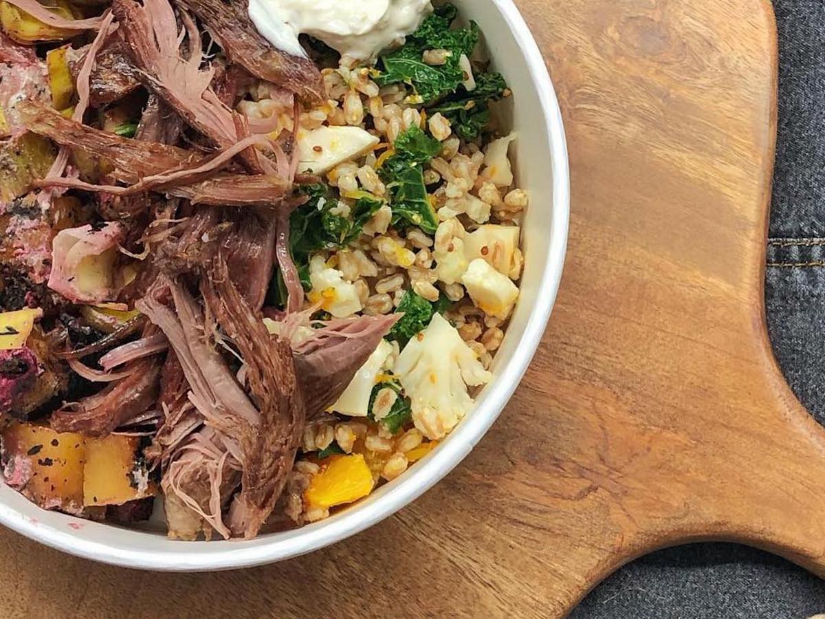 Epaule de cabri cuite longuement - Goatober ©Emb.kitchen