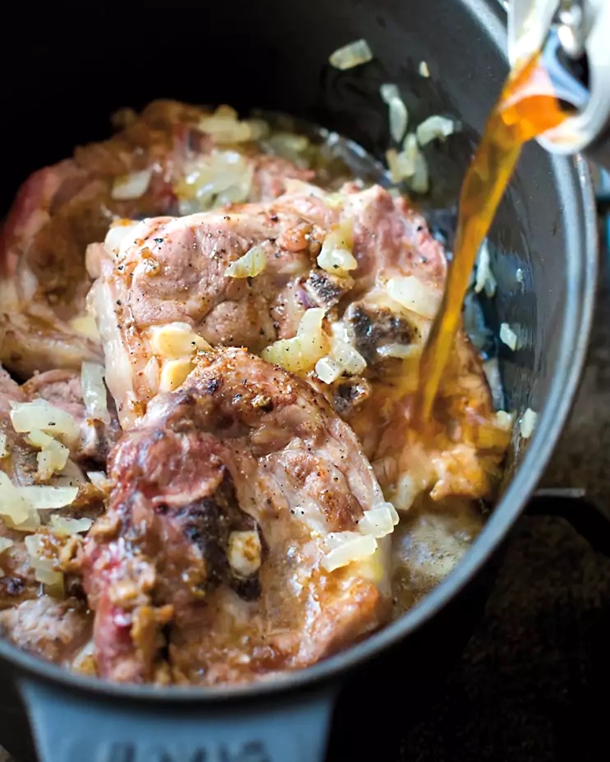 Carbonade d’agneau au collier mijotée à la bière brune