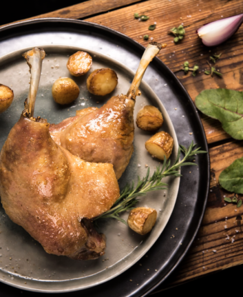 Cuisses de confit de canard ©Ernest Soulard