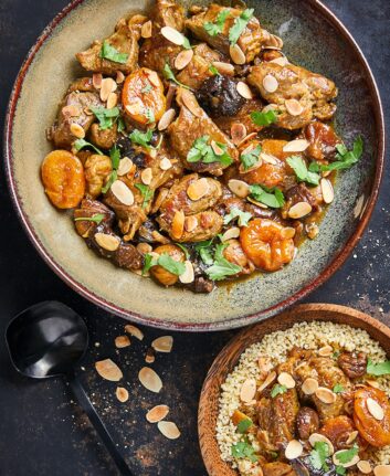 Tajine d'agneau aux abricots secs, pruneaux et châtaignes