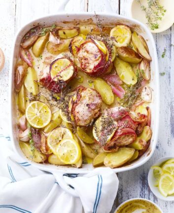 Râbles de lapin rôti au cidre et à la moutarde, jambon cru et pommes de terre
