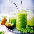 Smoothie aux poires, kiwis et épinards