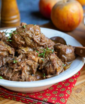 Joues de porc au cidre et sirop d'érable