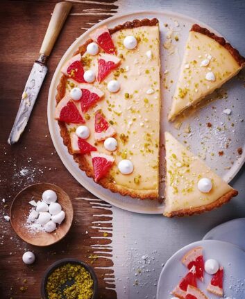 Tarte à l'amande et au pomelo ©Julie Michali pour Interfel