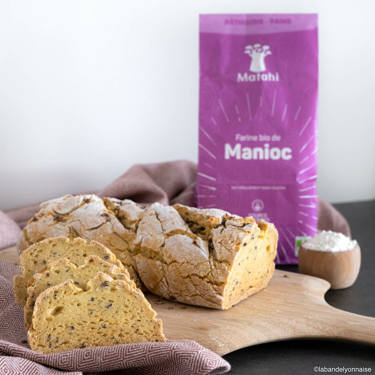 Pain paleo sans gluten ©labandelyonnaise