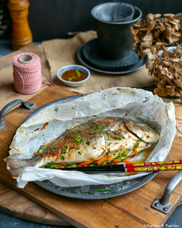 Papillotes de daurade à l'ail et au gingembre