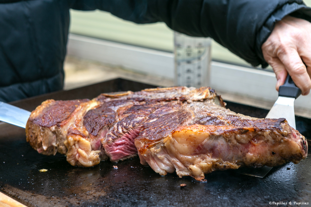 Côte de bœuf : obtenir une cuisson parfaite au barbecue électrique ou à la  plancha
