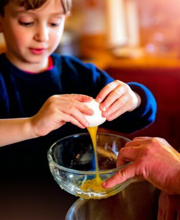 Cuisiner avec les enfants ©LaterJay Photography de Pixabay