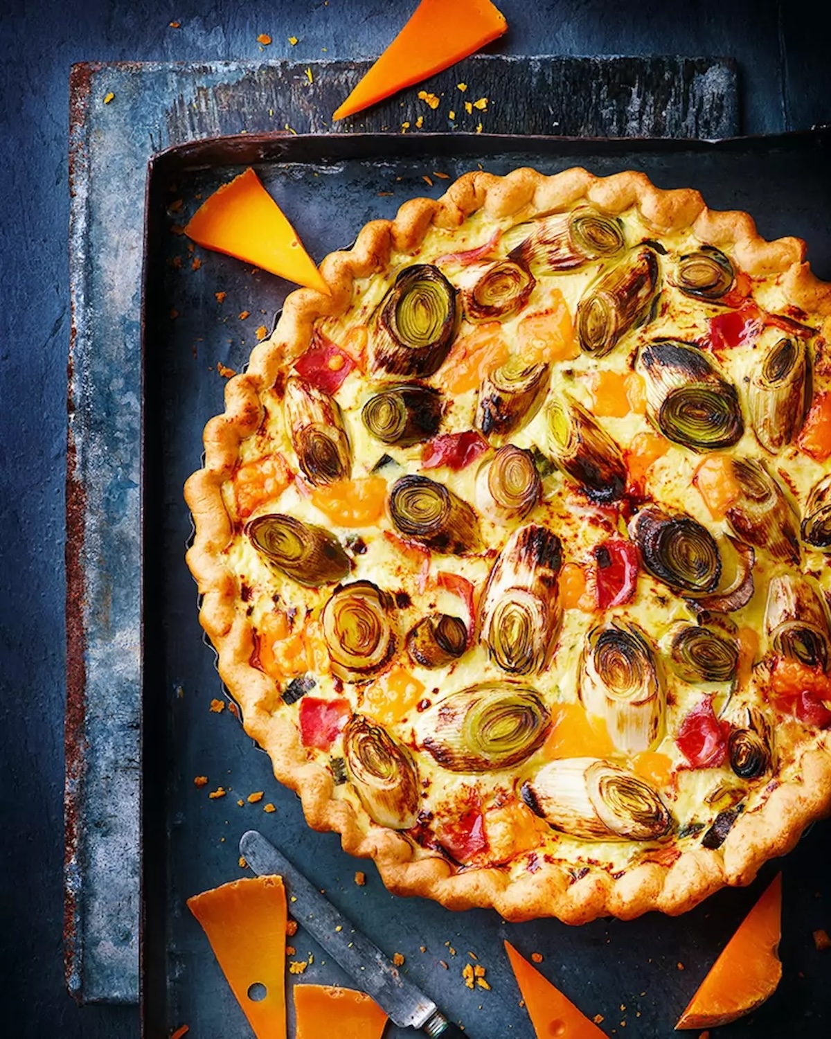 Tarte poireaux jambon mimolette maison sortie du four