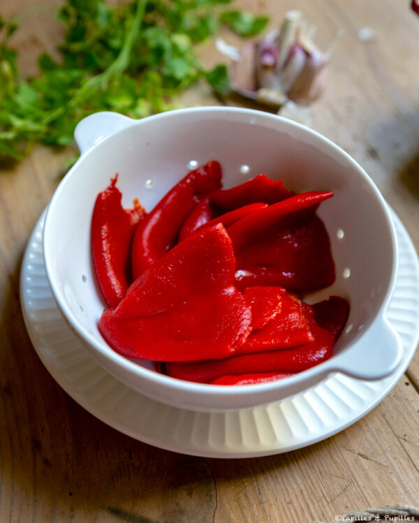 Rincez et égouttez les piments del piquillo