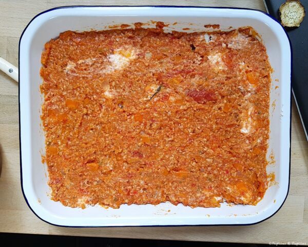 Recouvert de sauce tomate