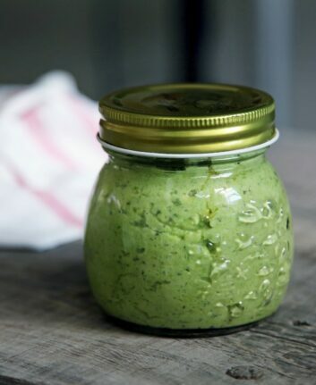 Pesto de pistaches © Caroline Attwood unsplash