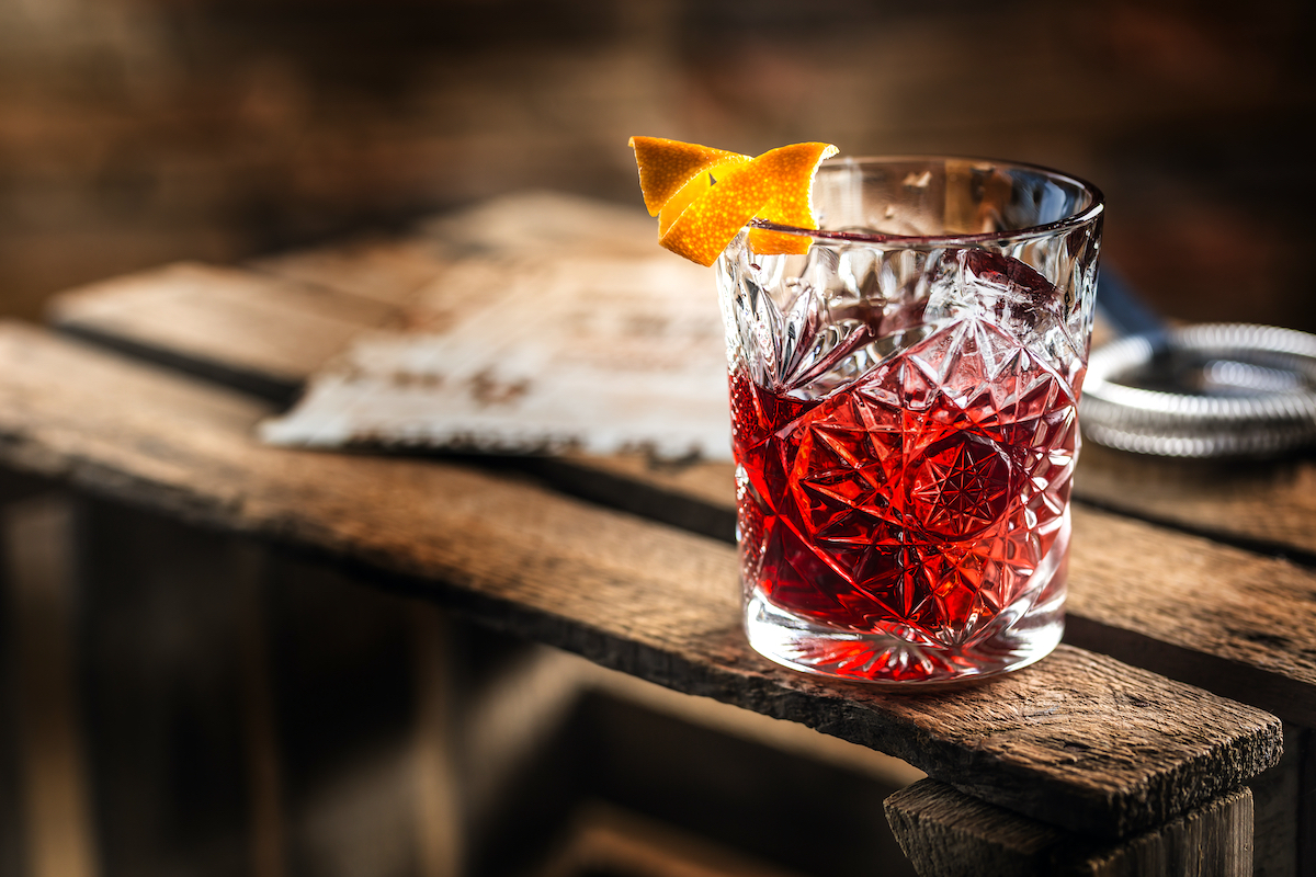 Cocktail Negroni © Marian Weyo shutterstock