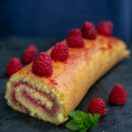 Gâteau roulé à la framboise