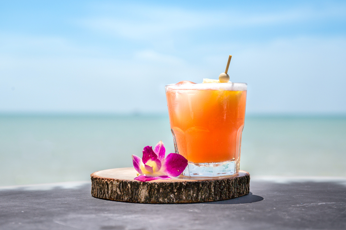 Mai tai © Mix and Match Studio shutterstock