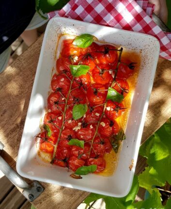 Tomates cerises rôties au four