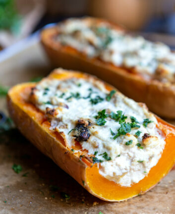 Butternut farcie à la ricotta