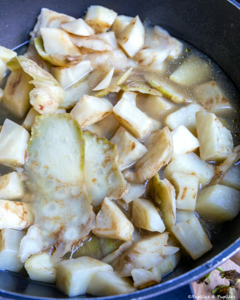 On rajoute les parures