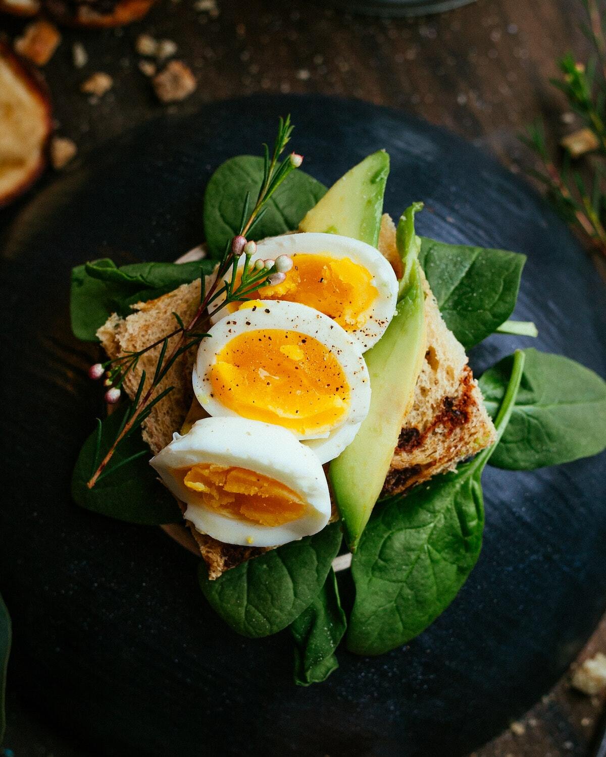 Oeuf mollet sur toast ©Joseph Gonzalez on Unsplash