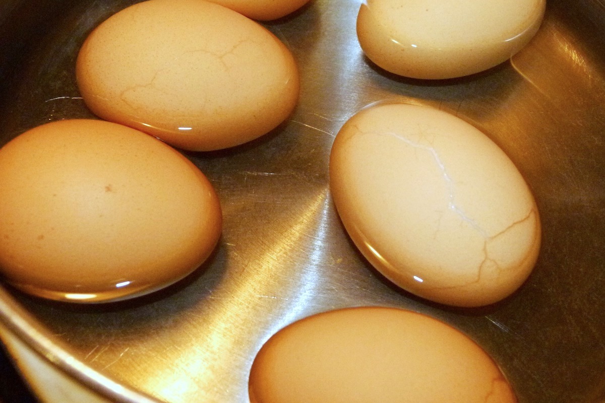 Oeufs dans la casserole ©Rusty Clark CC BY 2.0