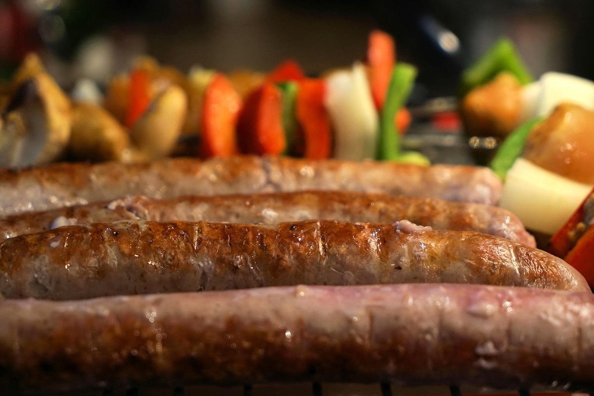 Saucisses au BBQ ©webandi CC0 pixabay
