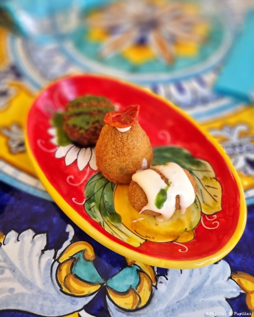 Boulette d'aubergine, arancino et sa sauce à la viande, Croquette de pomme de terre