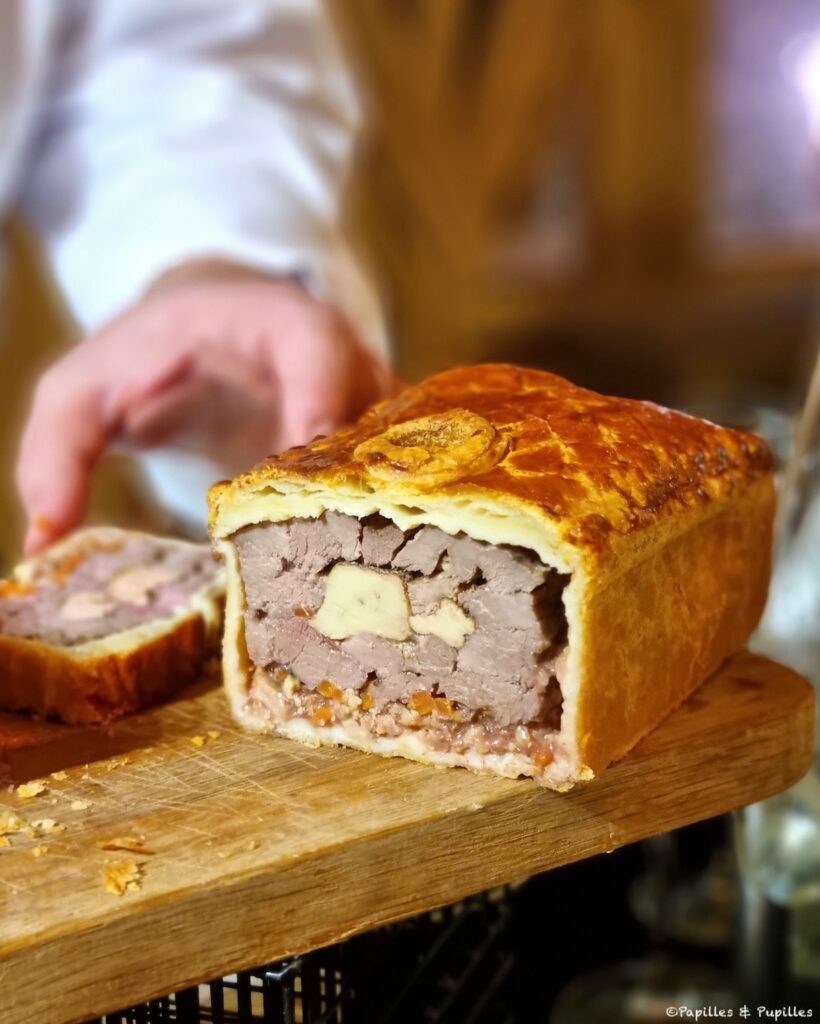 Tourte au canard comme un pâté croûte