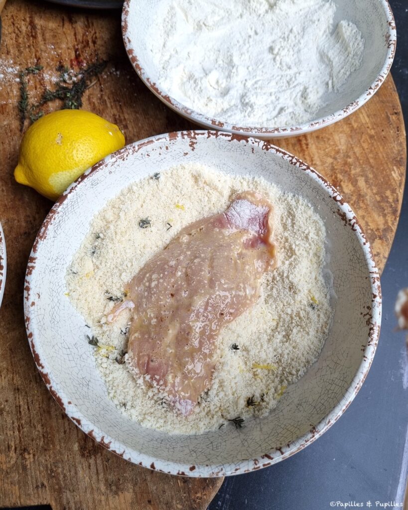 6 - Mettez dans le mélange chapelure Parmesan