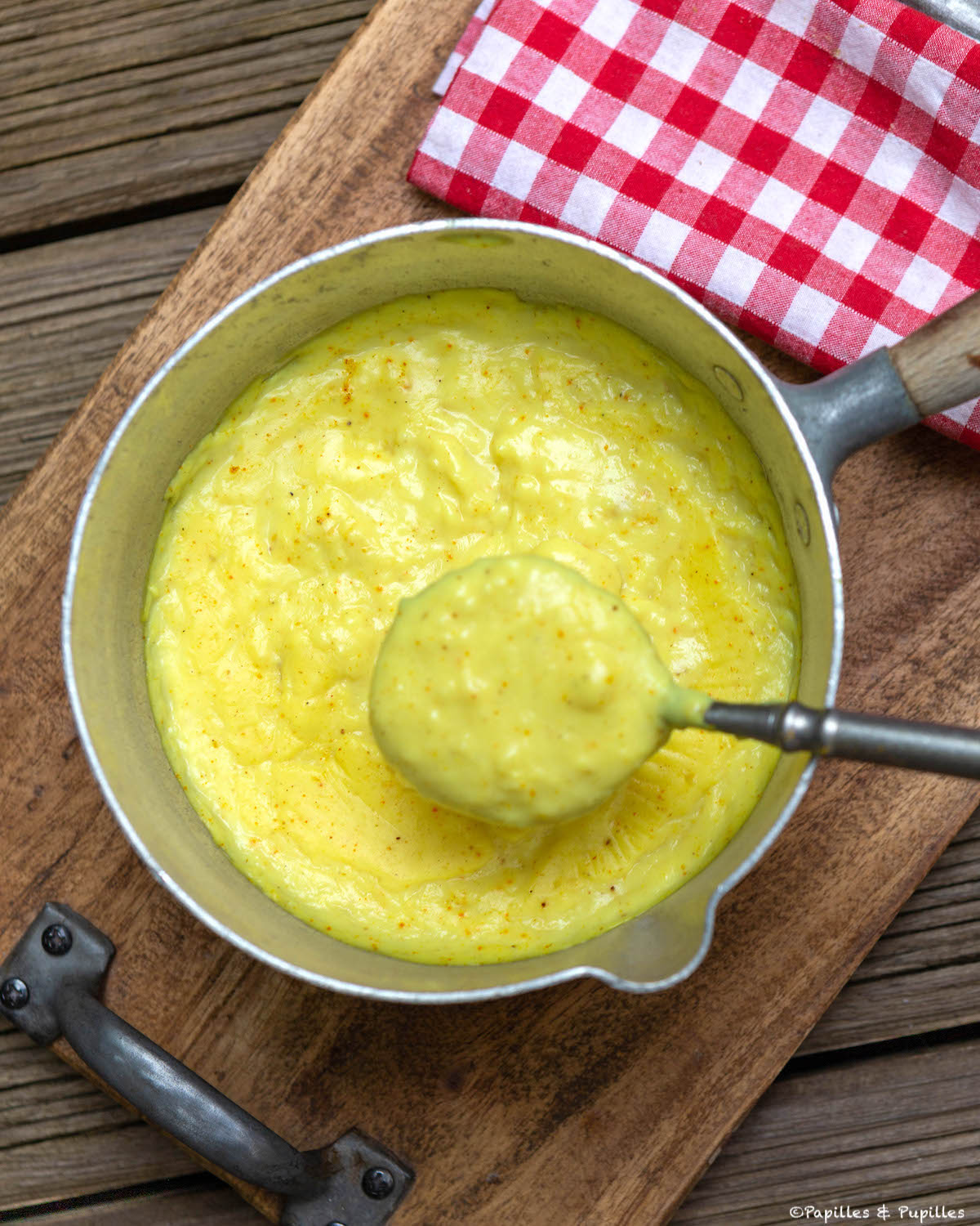 Sauce béchamel au curry et au piment d’Espelette