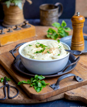 Purée de chou-fleur au lait de coco et au curry