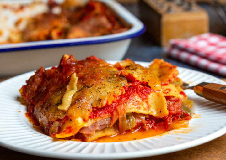 Lasagnes basque à la piperade et jambon de Bayonne