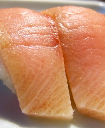 Nigiri sushi de seriole ©chicanerii CC BY-NC 2.0