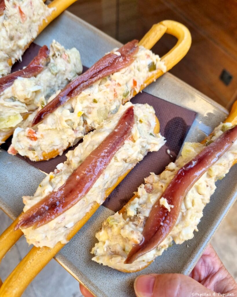 Tapa Marinera - comme un gressin, macédoine et anchois