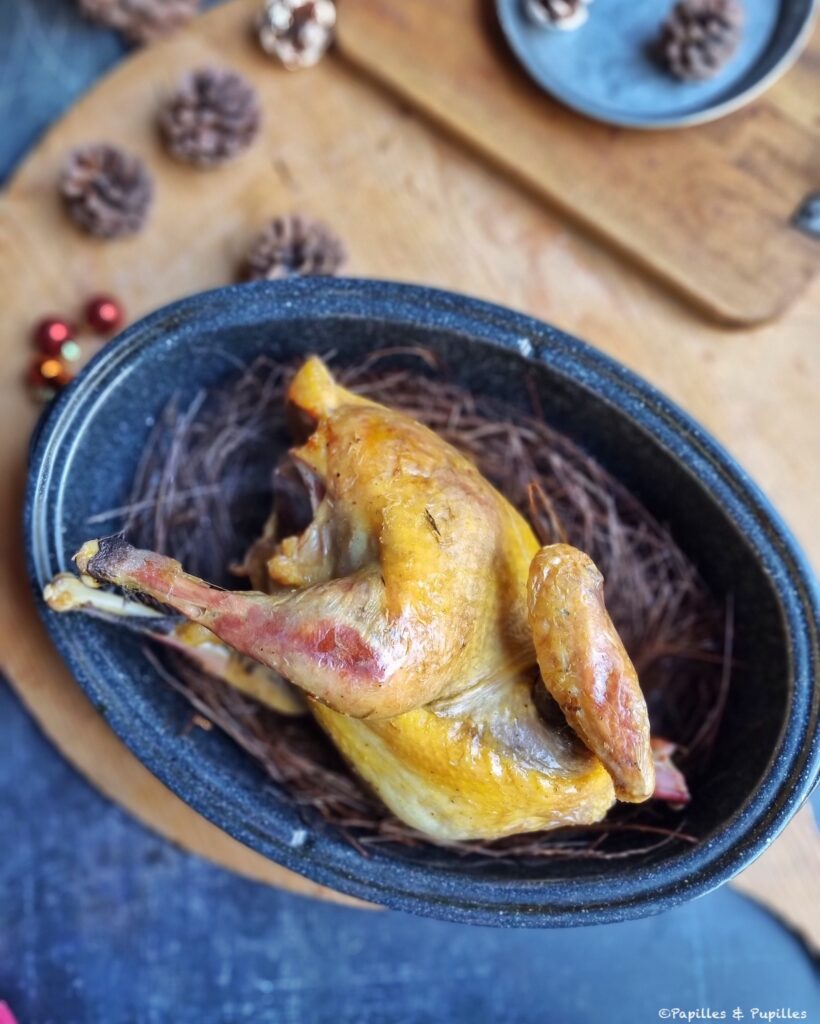 Pintade dans le foin cuite